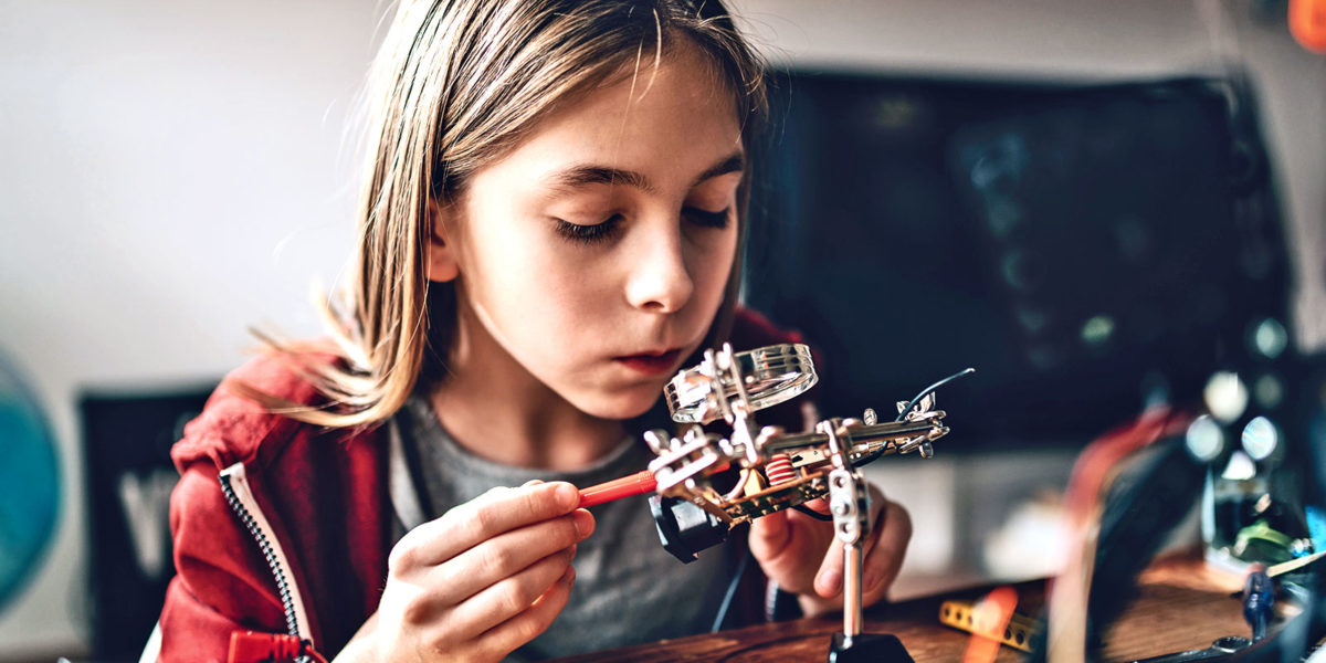 Little Kids Don’t Believe Girls Like Computer Science and Engineering