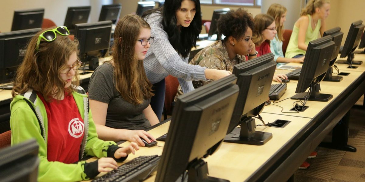 What Holds Women Back from the Tech Industry? Girls Who Code Report Assesses Gender Gap